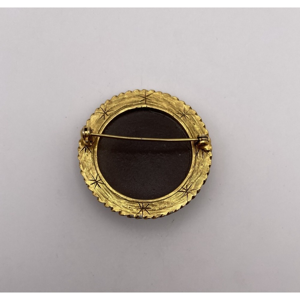 Vintage Cameo Brooch Lion Round Pin - Picture 2 of 5